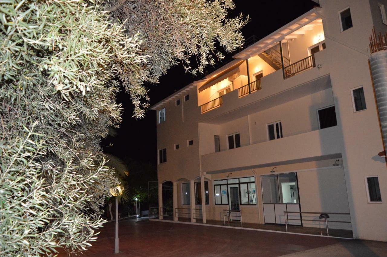 Margarita Apartments Nikiana Exterior photo